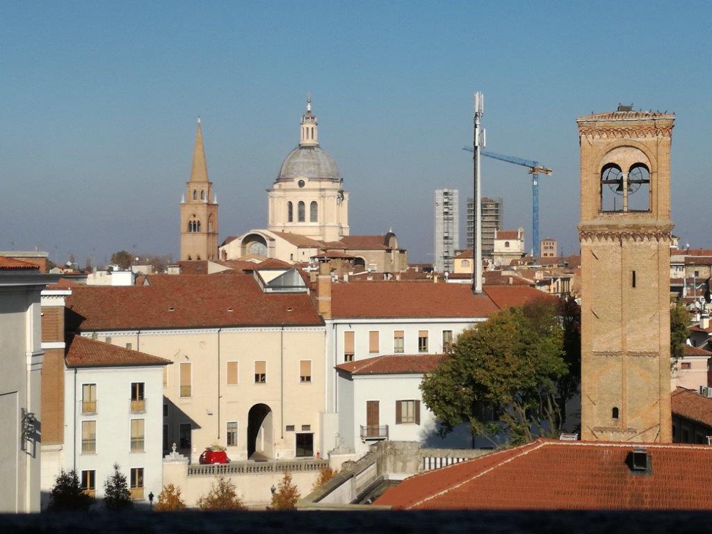 Hotel Mantegna Mantova Bagian luar foto